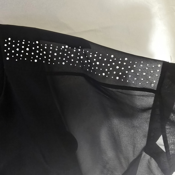 Venus Women Top SZ 16 Black Tank With Sheer Ombre Overlay Shoulder Sparkles - Picture 2 of 11